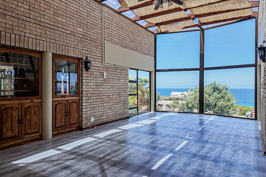 To Let 5 Bedroom Property for Rent in Hersham Western Cape